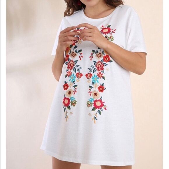Umgee Embroidered Floral White Dress With Pockets - Picture 1 of 6